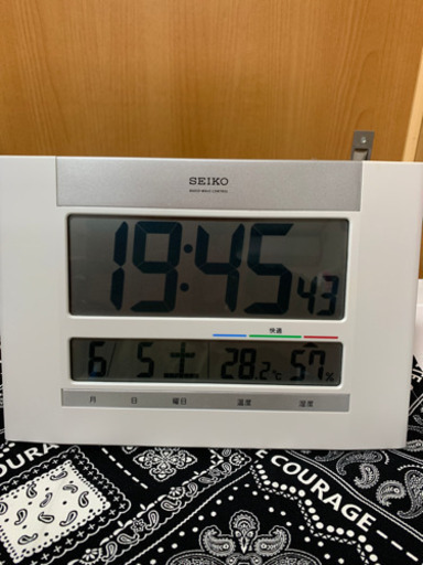 お話中)SEIKO  電波デジタル時計　美品