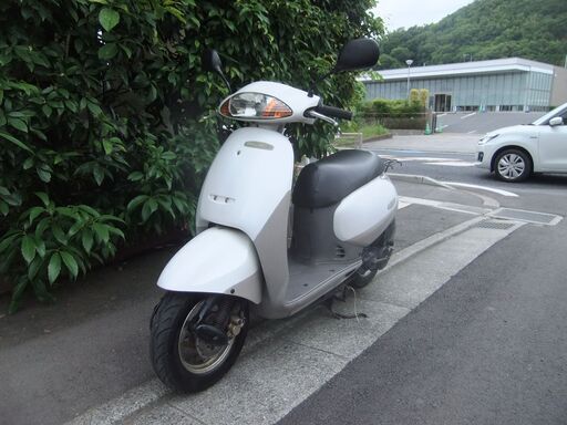 ホンダ　タクト(スタンドアップ機能付き)　中古実動車　タイヤ前後バリ山　バッテリーフル充電済み　ナンバー登録書類有
