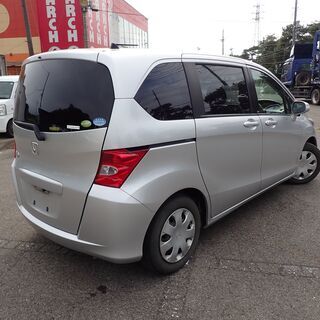 フリード【ご成約済み、ありがとうございました！】本車検2年付☆グレード　Gジャストセレクション☆パワースライドドア☆ETC☆バックモニター☆ナビ☆ドライブレコーダー8人乗りの画像