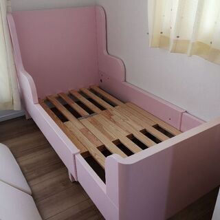 IKEA　伸長式ベッド　BUSUNGE ブースンゲの画像