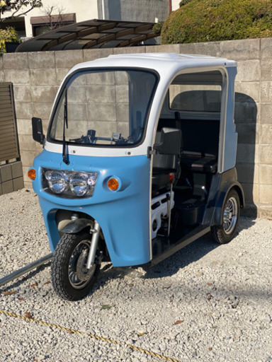 ワーゲン風3人乗りトゥクトゥク♪（APTRIKE125）