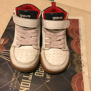 キッズ　靴　gravis 18センチ