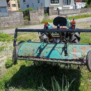 値下げシバウラトラクター4 WD ディーゼルの画像