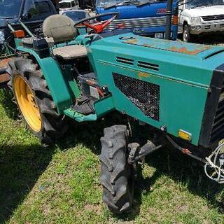 値下げシバウラトラクター4 WD ディーゼルの画像