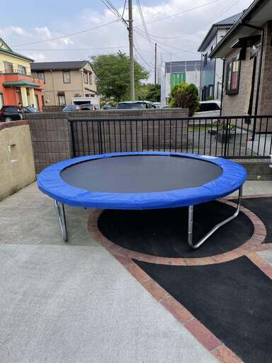 大型トランポリン 8Ft (2.4m) 未使用、安全ネット無