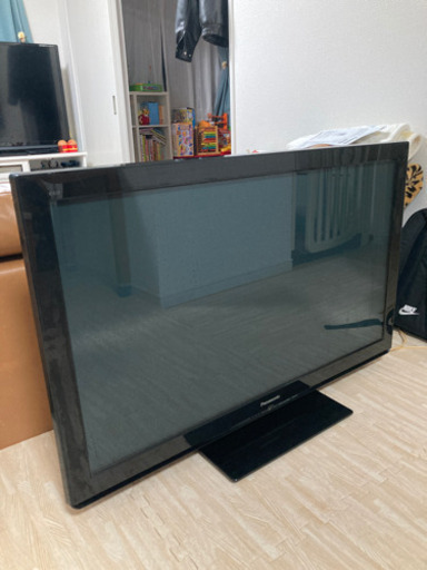 テレビ 42型