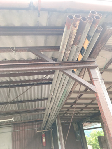 足場板　単管パイプ　筋交い　クランプ等