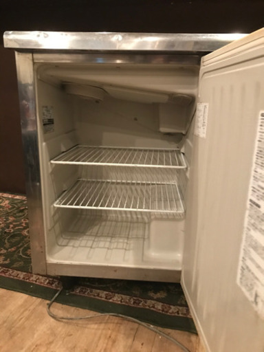 業務用冷凍庫　ホシザキ　テーブル冷凍庫