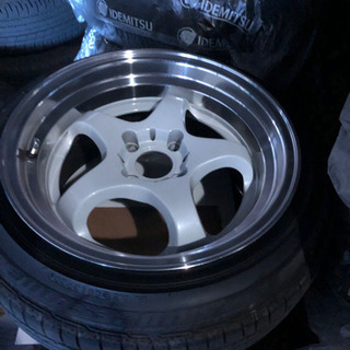 15インチ  8J 165/55r15  引っ張り
