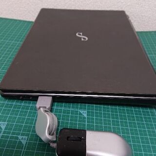 【格安】イイヤマ/高性能ノートパソコン＋小型マウスの画像