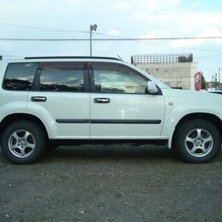 ご成約有難う御座いました。　エクストレイルＳ　切替式４ＷＤ　ＡＴ　キーフリー キズやサビが少なくスゴく程度良好　おすすめ車輌の画像