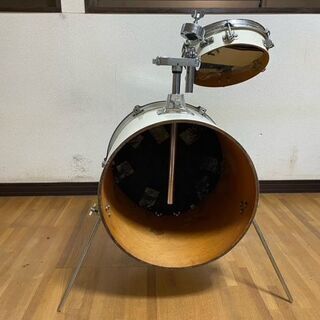 格安　YAMAHA　DRUM 　ヤマハサイレンサー練習用消音ドラム（改造型）バスドラ16+タム10+タムホルダー　福岡県飯塚市　直接お引取り希望 匿名配送の画像