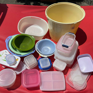 終了:プラスチック容器ほか