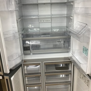 取りに来れる方限定　ハイアール製　AQUA冷蔵庫 AQUA、「まん中2段フリーザー」を採用した355Lの4ドア冷蔵庫