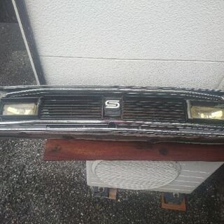 旧車 日産サニー B310型 当時物フロントグリル 【フォグラン...