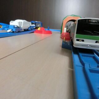 商談中⑱　Wループ、大鉄橋、トンネル、踏切、転車台、車両4編成付　プラレールの画像