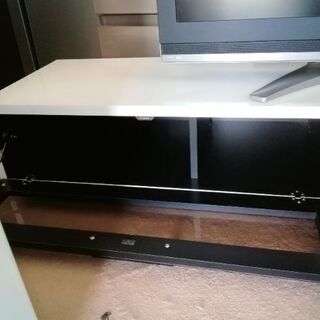 値下げ美品　ホワイトテレビ台の画像