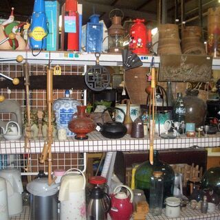 南九州市知覧町　リサイクルショップ時代屋　使わなくなった品物、何でも買取致します。遺品整理、、家、倉庫、アパート、、事務所、店舗等片付け致します。 − 鹿児島県