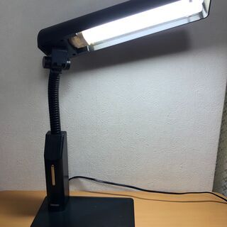 ★デスクスタンド①（卓上蛍光灯スタンド）
