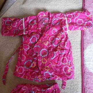 100センチチェリーとお花柄の甚平の画像