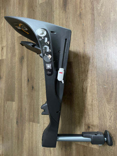 サイベックス　base Z  チャイルドシートのベース