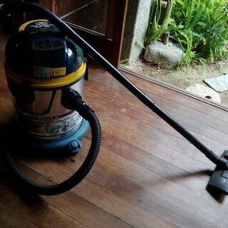 ステンレスバキュームクリーナーの画像