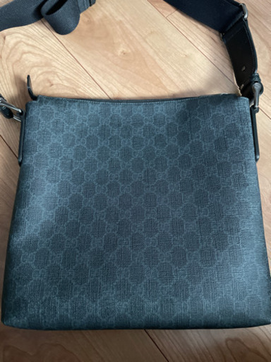 GUCCIメッセンジャーバッグ