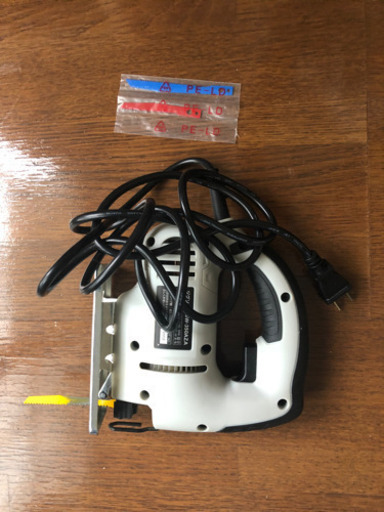 【売ります】コンパクトな電動ノコギリ