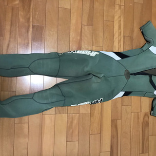ウェットスーツ