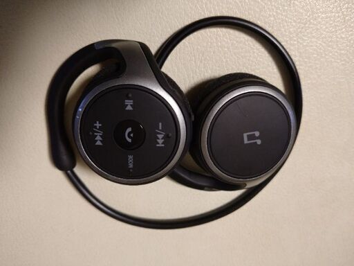 ワイヤレス ヘッドフォン  ヘッドホン　(中古:使用15時間)  5.0 Bluetooth イヤホン 両耳折り畳み式 軽量 無痛装着タイプ