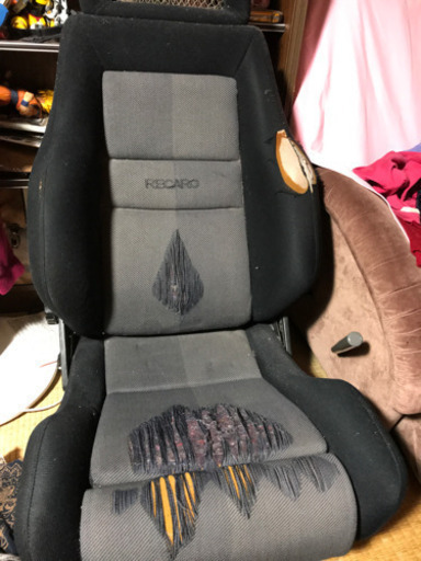 レカロ　セミバケットシート