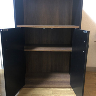収納棚の画像