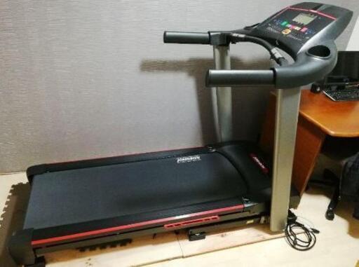 ジョンソン トレッドミル　ランニングマシン Horizon 6.1T