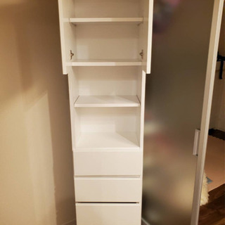 収納棚お安く譲ります。美品です。