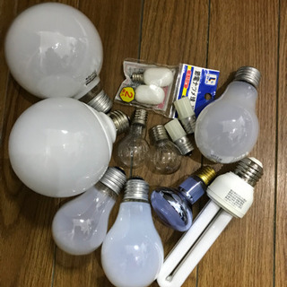 電球など