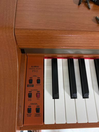 電子ピアノ