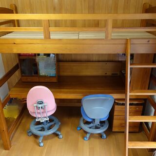 不要になったロフトベッド 兼 勉強机を無料で差し上げます