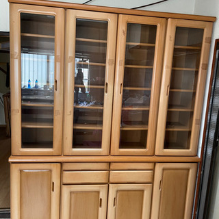 食器棚の画像