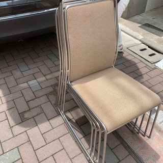 水も吸える掃除機を貸してください！！