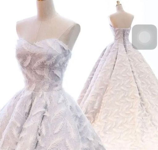 フェザー模様のオシャレなドレス！      流行りのグレーカラードレスです♪