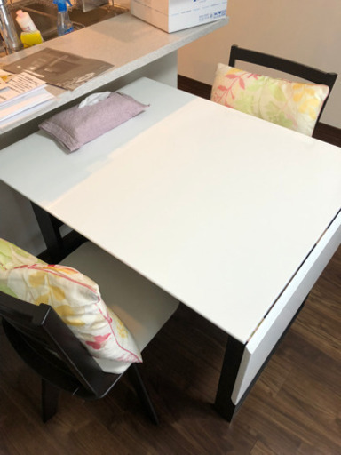 ニトリ　ダイニングテーブル&回転式椅子2つセット　　※6/27受取まで