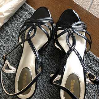 サンダル　　23.5       新品の画像