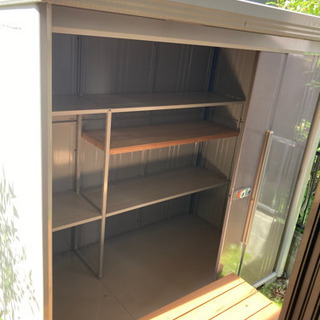 屋外　物置小屋