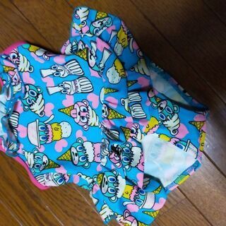 女児100水着