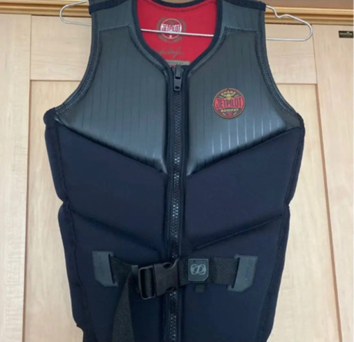 ジェットパイロット　ライジャケ 8,640円