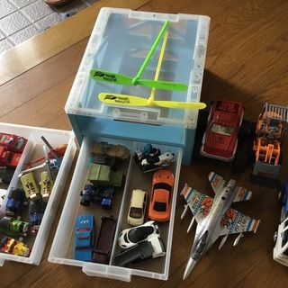 ミニカー＋知育玩具です。（お譲りします。）