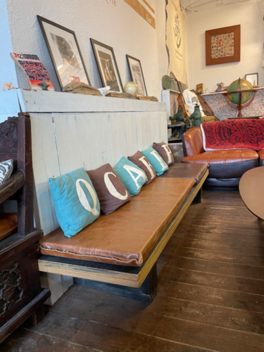 カフェ改装処分の本革ベンチ3人掛け(＋クッション6個)