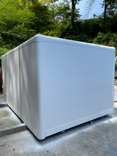 トラックコンテナ　物置、道具入れなどに