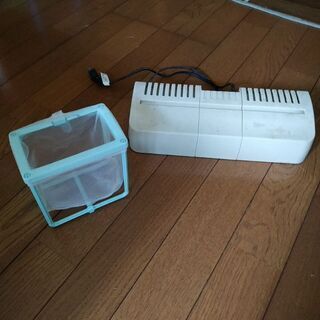 水槽用ライトと、育成かご
