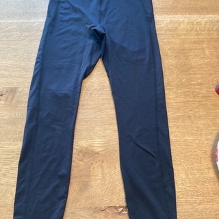 UNIQLO トレーニング用加圧レギンス